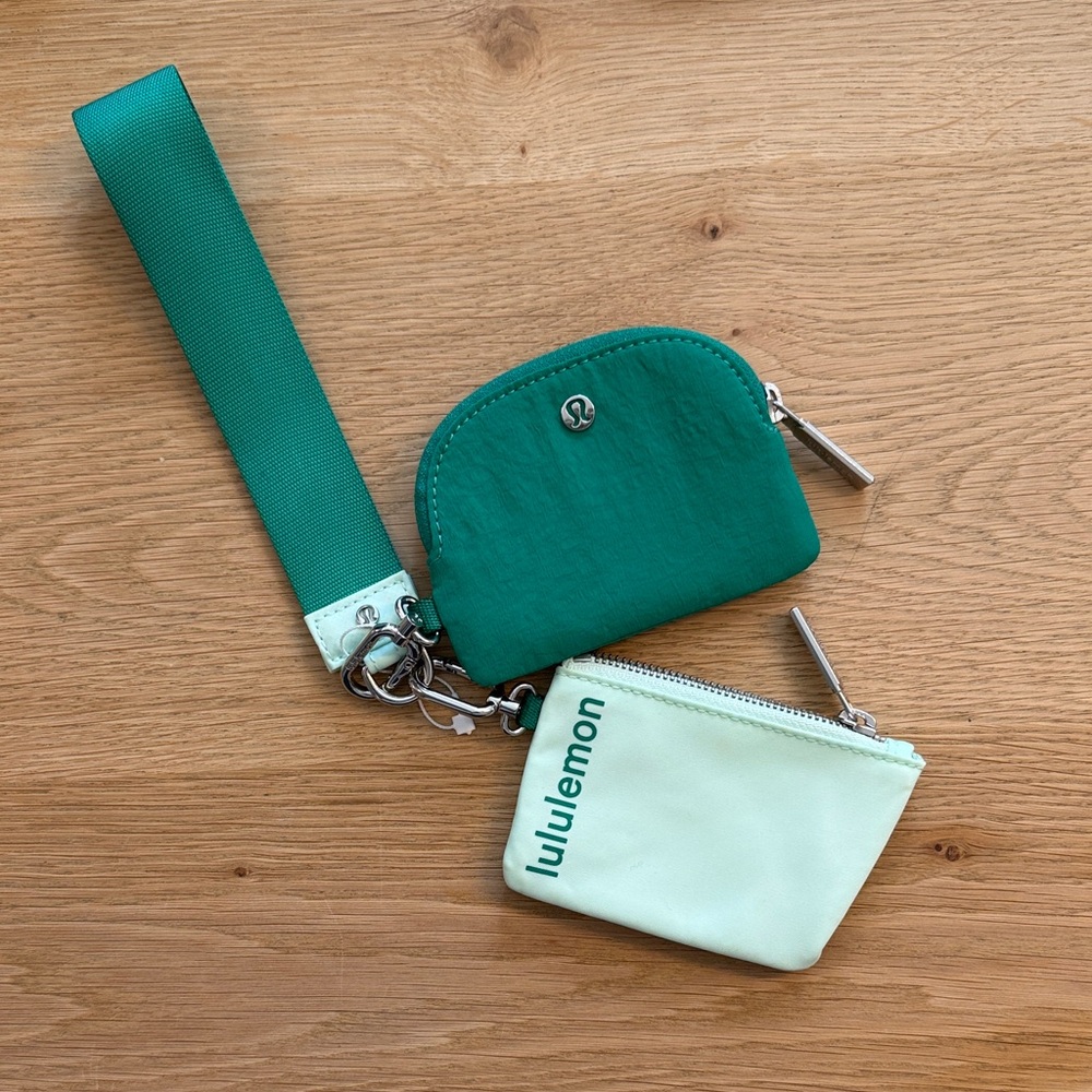 Lululemon Dual Pouch Wristlet Emerald Ice/ Mint Moment. New. Green Very Rare
